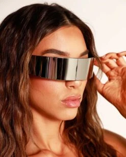 Bullet Visor -iHeartRaves Shop Bullet Visor Silver Front