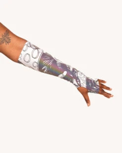 Secret Of Life Mushroom White Reflective Bodysuit With Sleeves 21 Secret Of Life Mushroom White Reflective Bodysuit With Sleeves -iHeartRaves Shop Secret Life of A Mushroom White Reflective Bodysuit with Sleeves C1 Detail